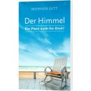 Schaukelstuhl auf der Terasse am Strand