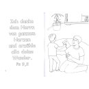 Ansicht Junge bringt Vater Kinderbibel