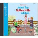 Spielende Kinder und ein Kind imRollstuhl