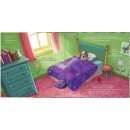 Asicht einer Innenseite die kleine Maus liegt im Bett