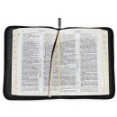 Вид Библии в открытом виде